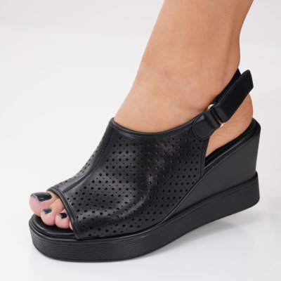 Platform Szandálok Yukin Black
